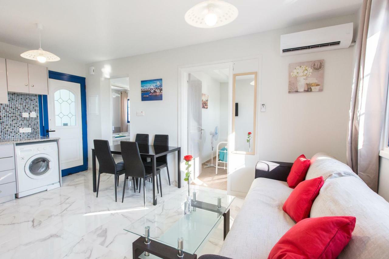 לרנקה Must Stay - Evripidou Holiday Flats מראה חיצוני תמונה