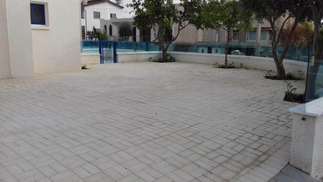 לרנקה Must Stay - Evripidou Holiday Flats מראה חיצוני תמונה